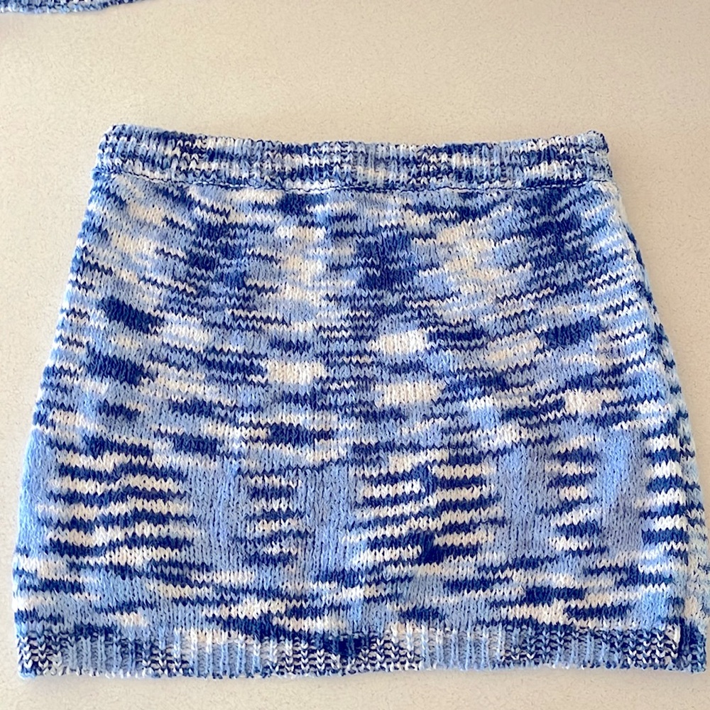 Matching Set - Picture 2 of 2